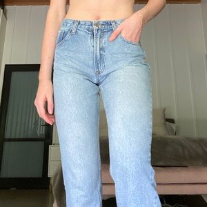 brandy melville mom jeans